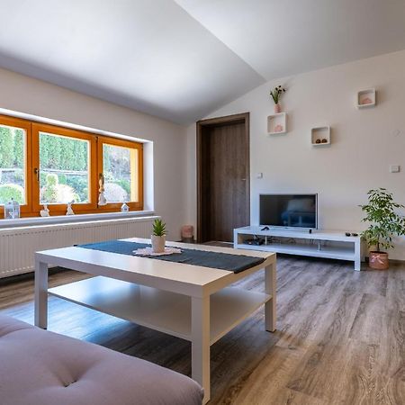 Apartman U Krizku イフラヴァ エクステリア 写真