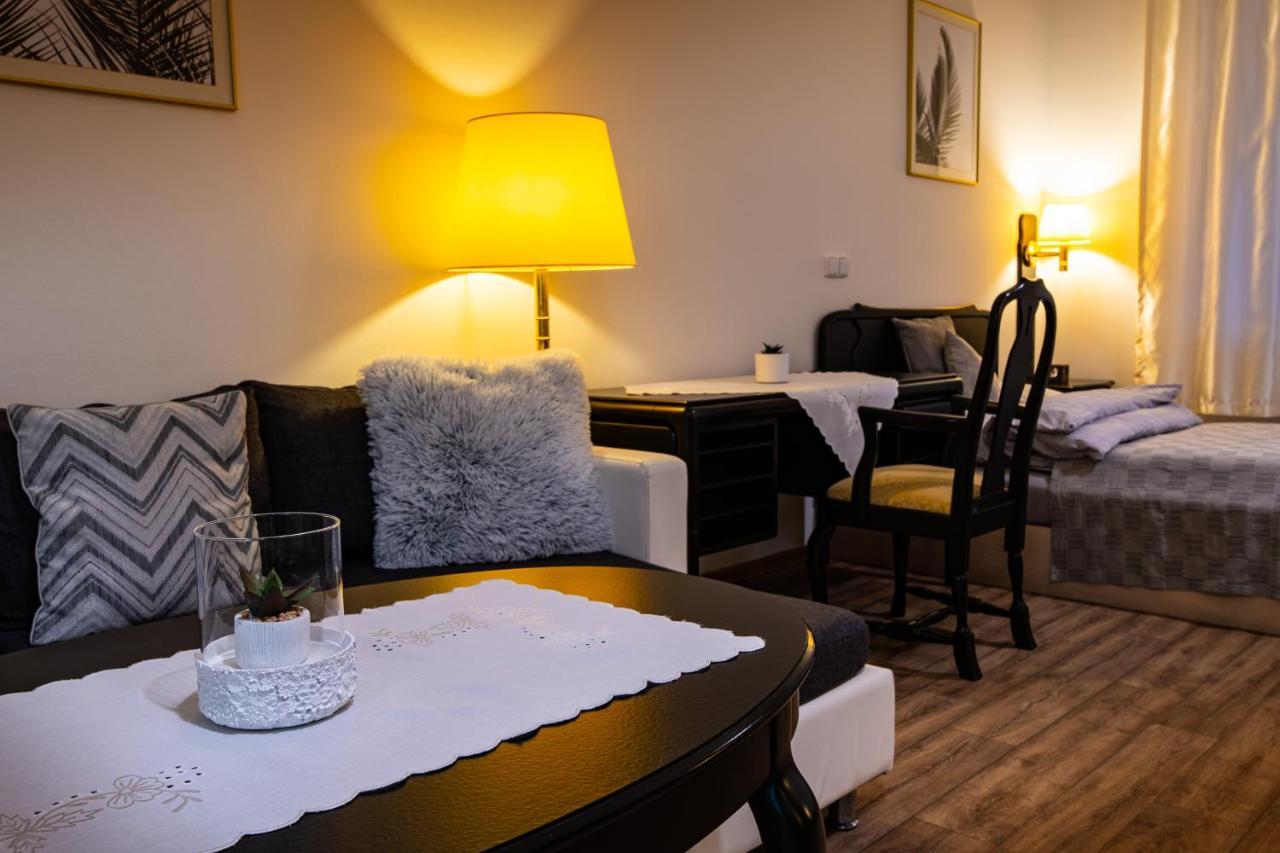Apartman U Krizku イフラヴァ エクステリア 写真