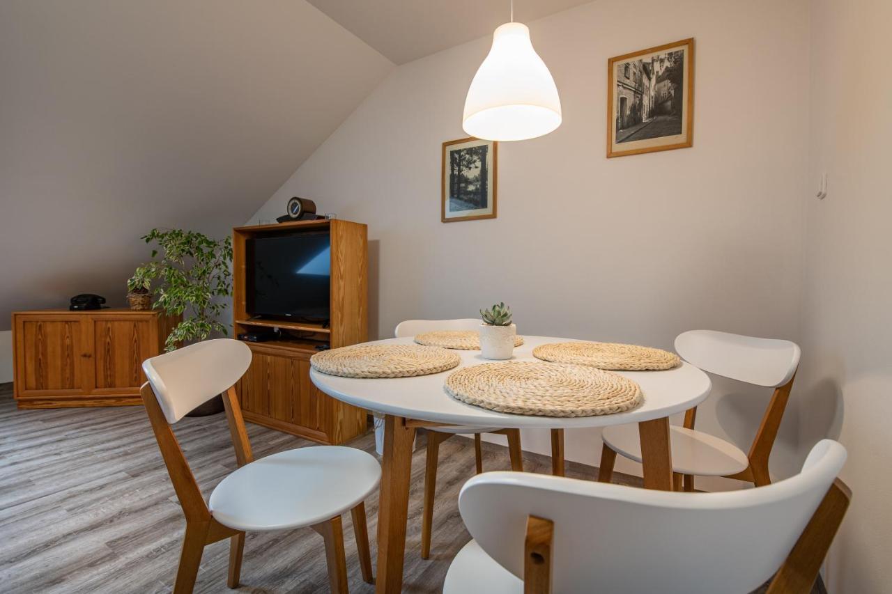 Apartman U Krizku イフラヴァ エクステリア 写真